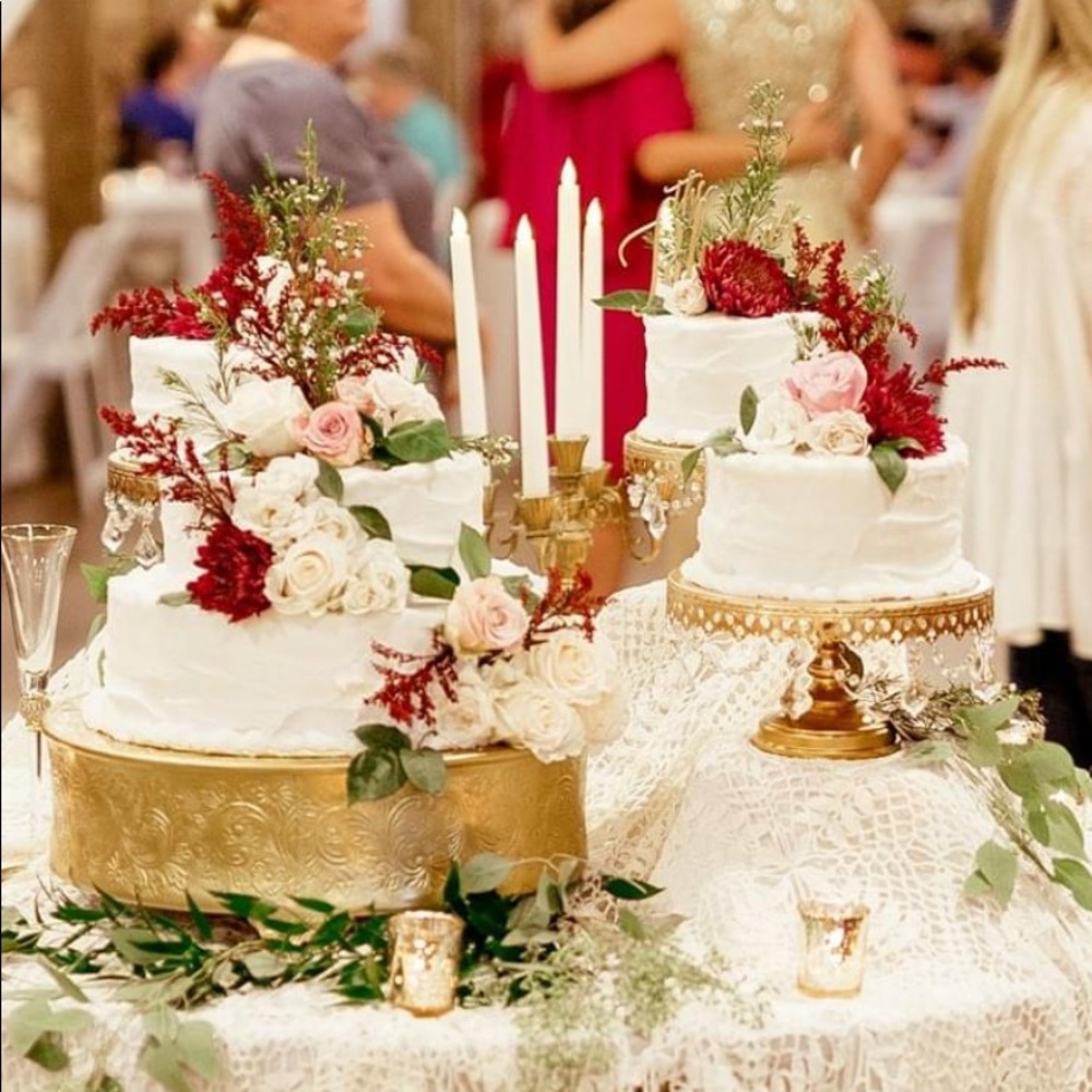 18” Gold Metal Round Cake Stand